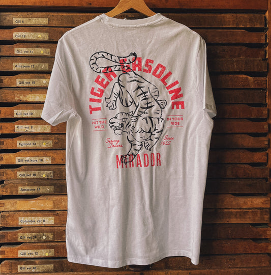 T-shirt imprimé unisexe - "Tiger Gasoline"